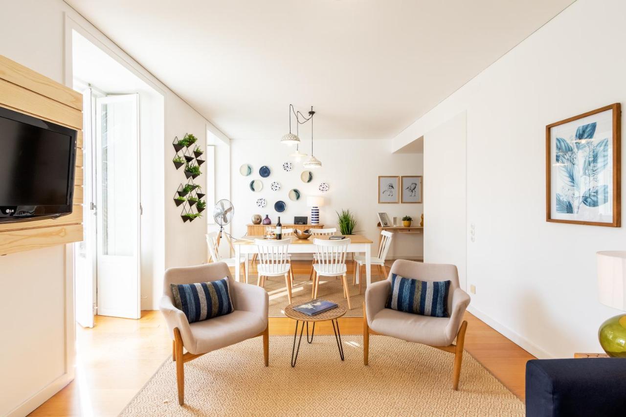 Апартаменты Joivy Chiado Self Check-In 2-Br Flat With Parking Лиссабон Экстерьер фото